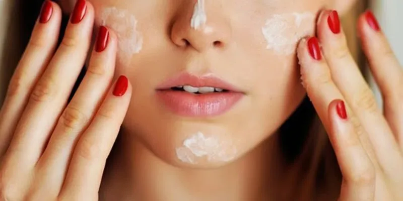 Sử dụng kem lót khi trang điểm